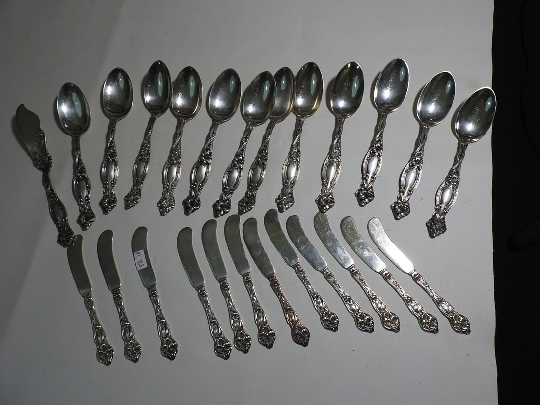 24-Piece International Silver Frontenac Sterling Flatware Set (1 of 6)