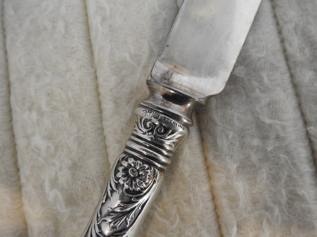 12-Piece Gorham Marguerite Sterling-Handled Knife Set - 4
