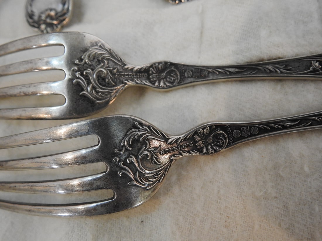 12-Piece Gorham Marguerite Sterling Silver Fork Set - 3
