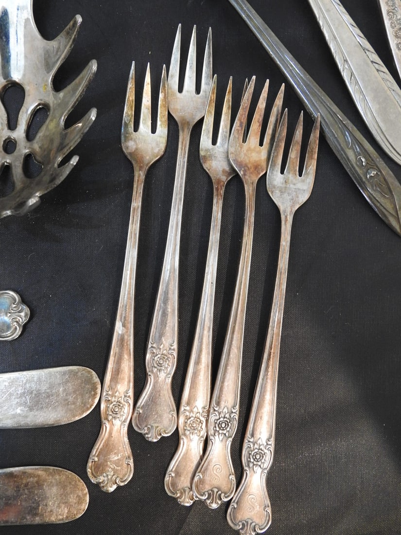 21-Piece Antique Silver Flatware Lot - 3