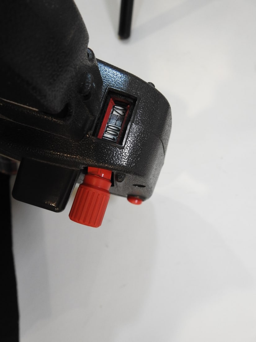 Pollenex Explorer Emergency Radio and Krypton Lantern - 4