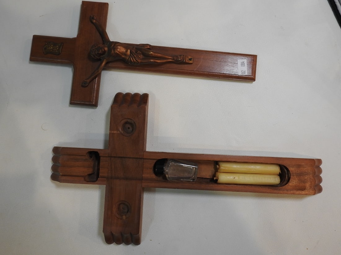 Antique Wood and Bronze Wall Crucifix with Hidden Compartment - 3