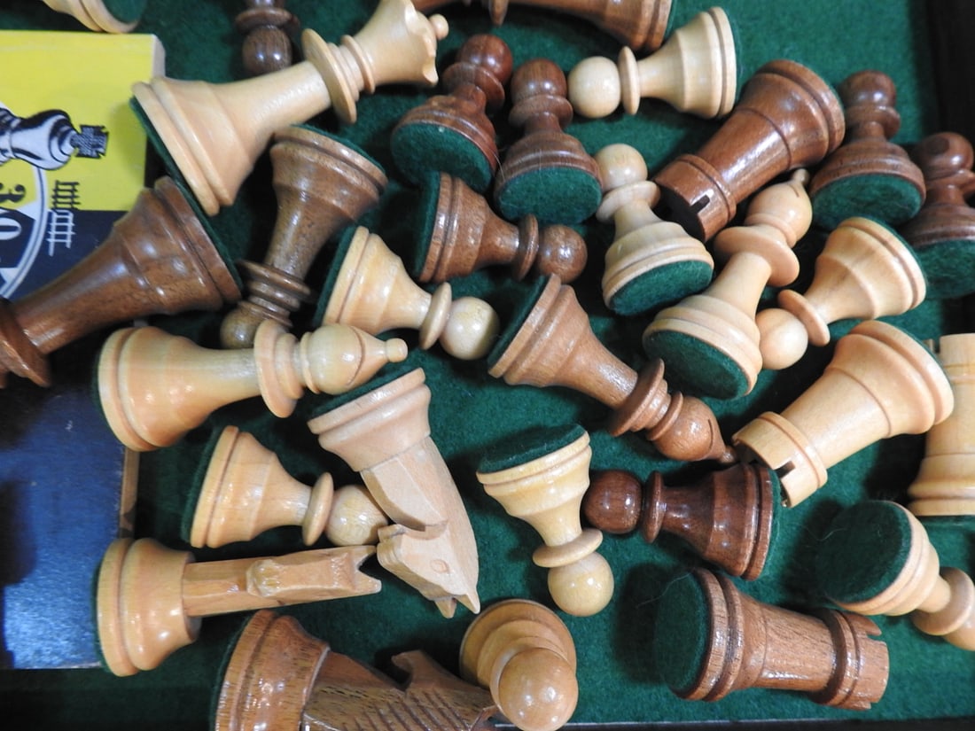 Vintage Swiss Wood Chess Set with Original Manual - 2