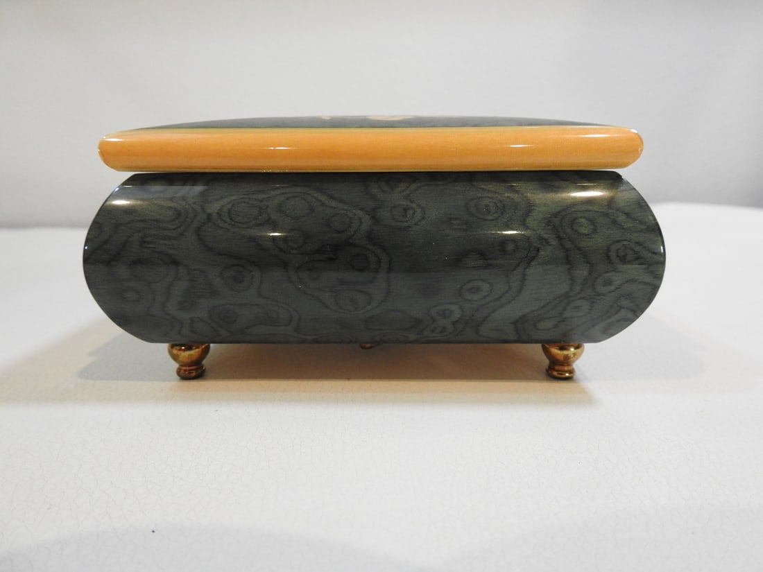 Italian Inlaid Wood Music Box - 4