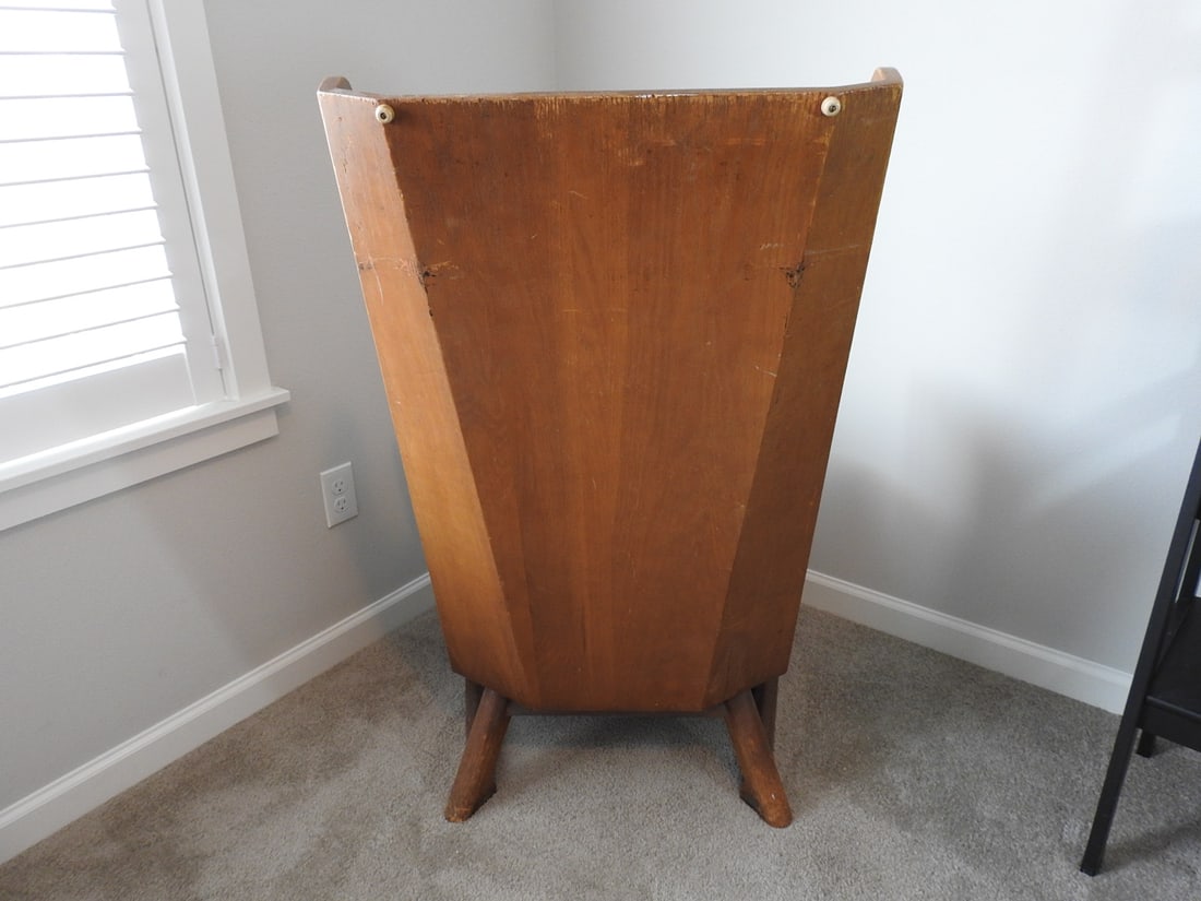 Antique Jamestown Lounge Co. Arts & Crafts Oak Wingback Chair - 11