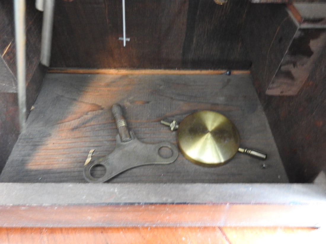 Antique Junghans Mahogany Mantel Clock with Key - 5
