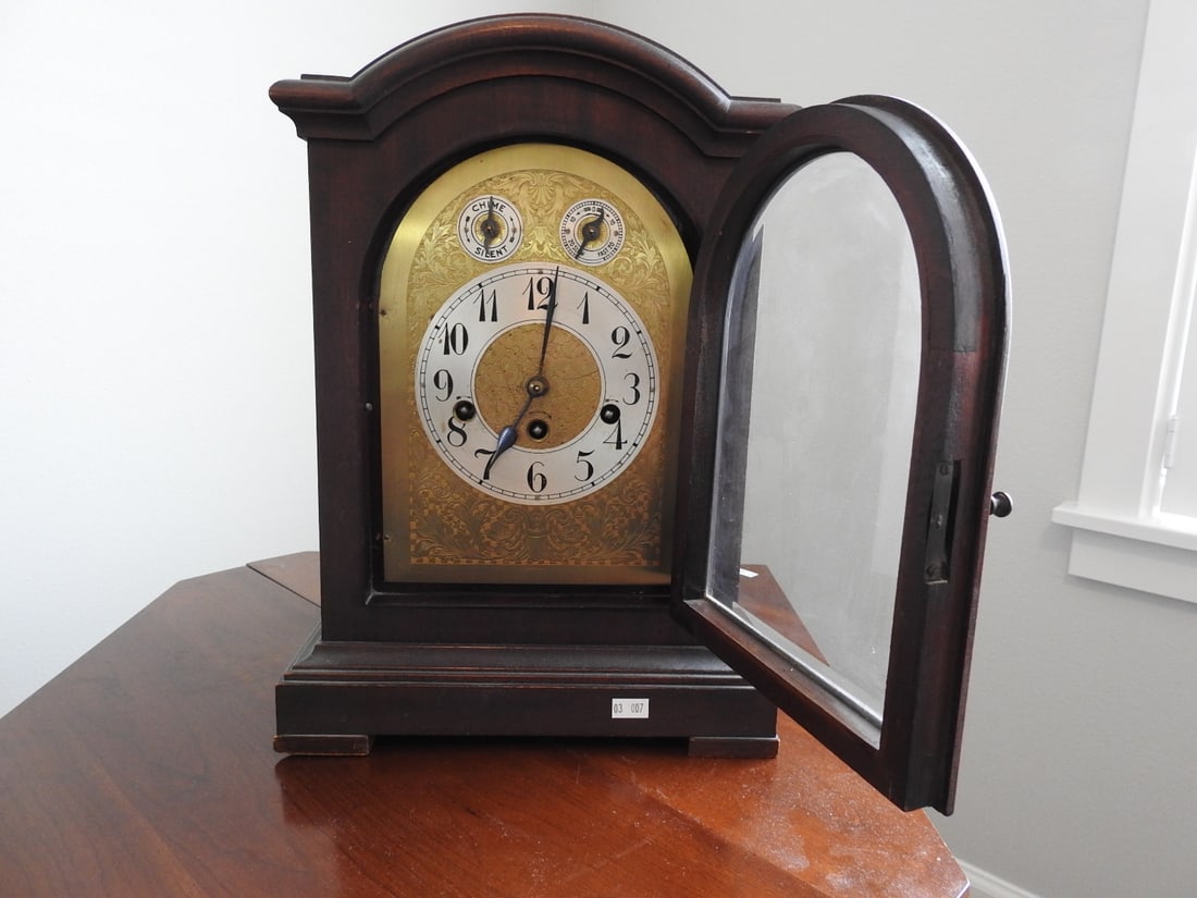 Antique Junghans Mahogany Mantel Clock with Key - 7