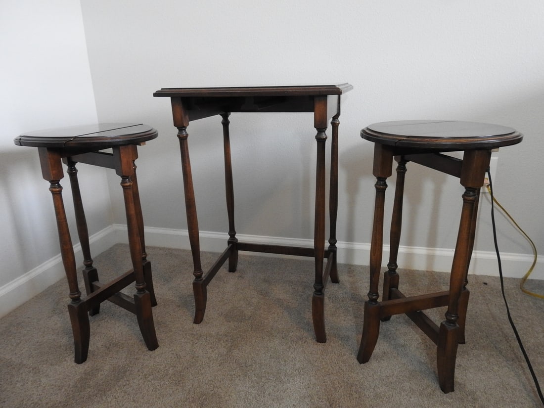 Brandt Wooden Nesting Tables, Set of 3 (1 of 10)