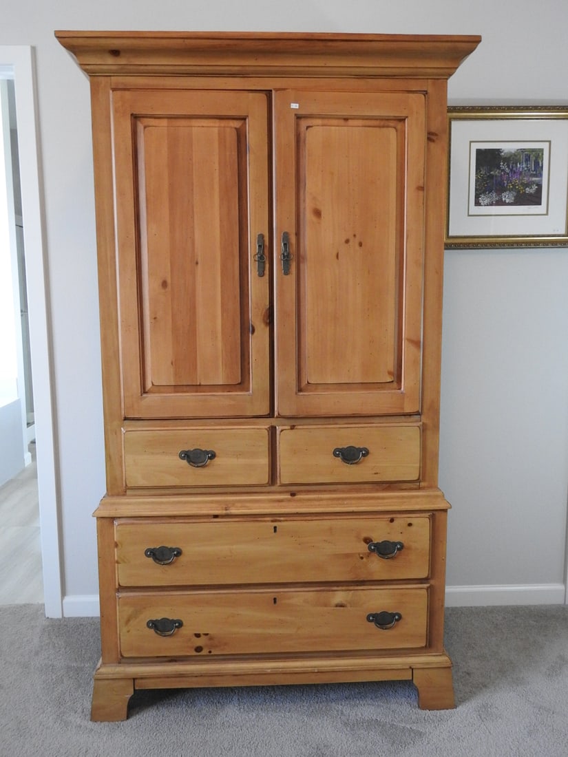 Early American Style Pine Armoire (1 of 6)