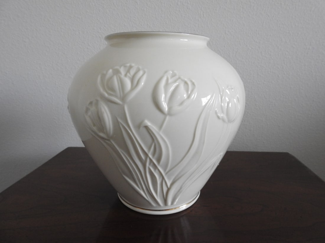 Lenox Fine Porcelain Vase - 3