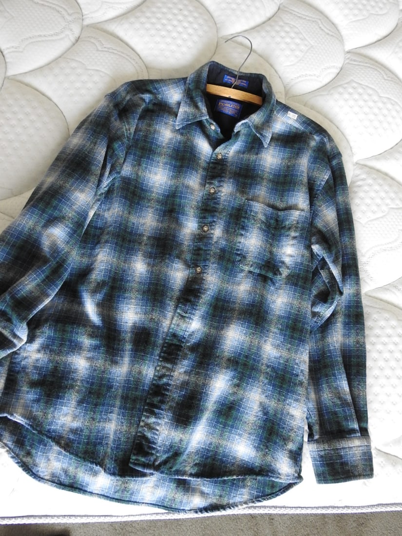 Pendleton Wool Plaid Shirt, Size Large (1 of 3)
