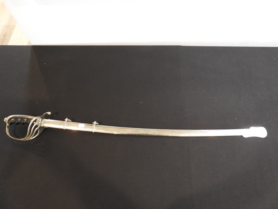 Antique U.S. Model 1902 Army Officer Saber: Antique original U.S. 1902 Army officer saber with scabbard/hilt form as shown. Approx. 36.5 x 3.5 x 3.5 in.