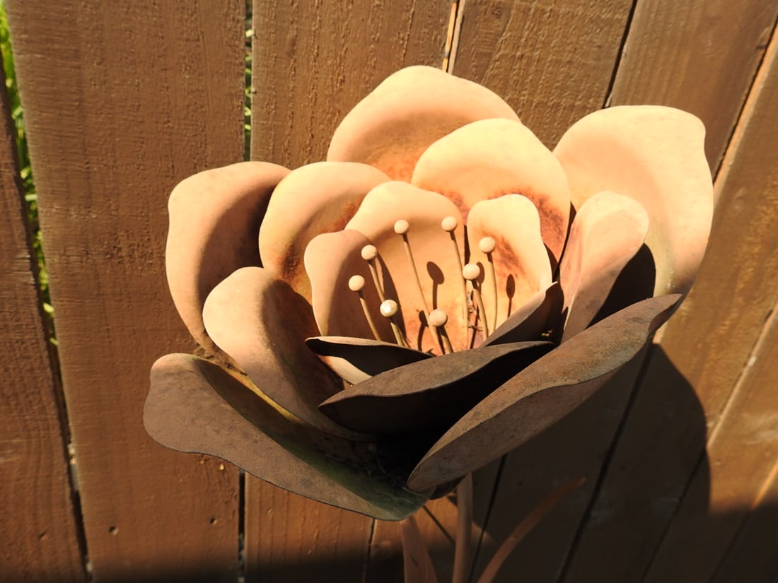 Large Metal Garden Flower Stake Sculpture - 3