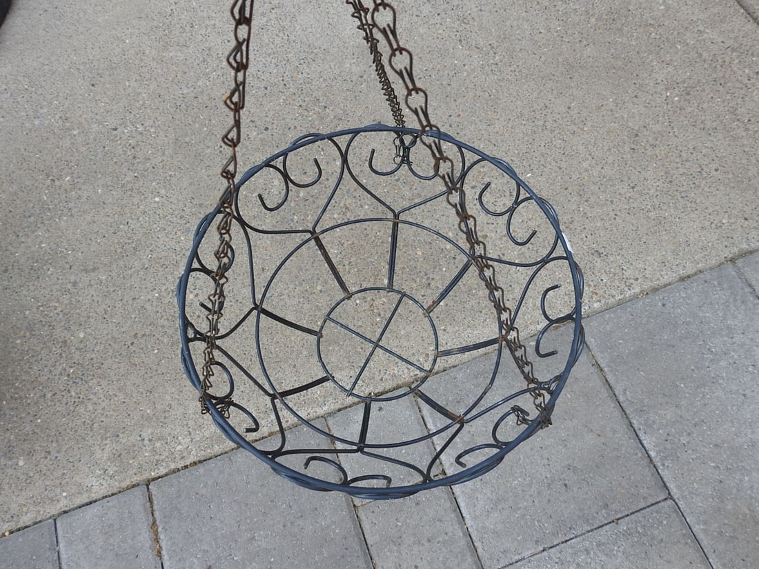 Hanging Metal Garden Basket Planter - 3