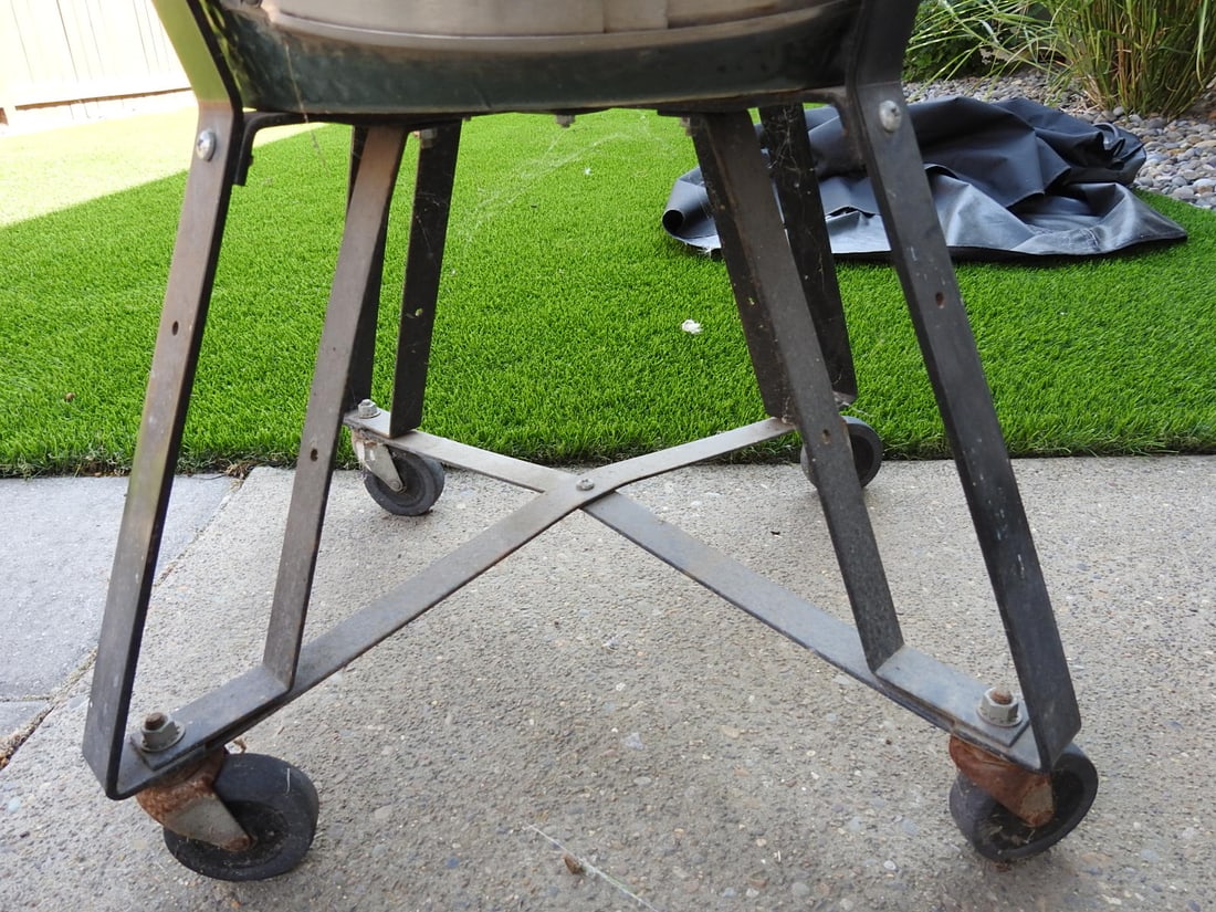 Big Green Egg Ceramic Kamado Smoker Grill with Cart and Cover - 6