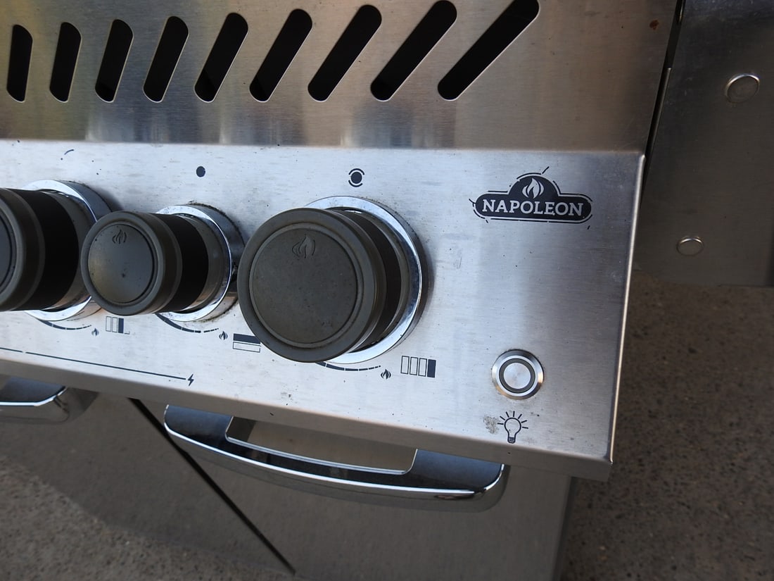 Napoleon Prestige Stainless Steel Propane Gas Grill - 3