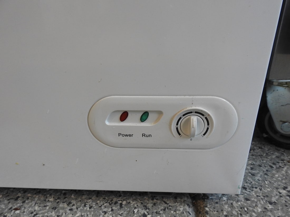 Magic Chef Small Chest Freezer - 3
