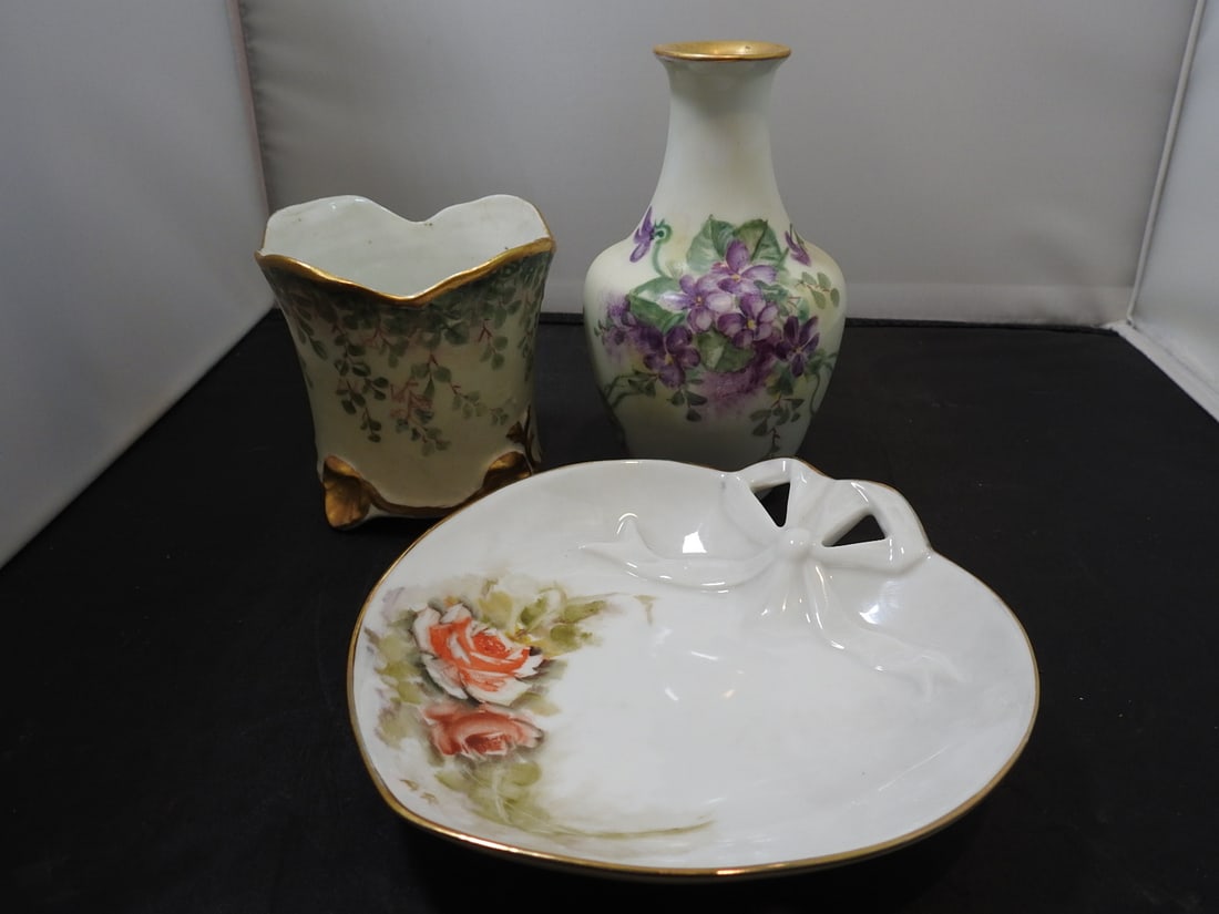 Collection of Antique and Vintage Hand-Painted Porcelain Items: Collection of antique and vintage hand-painted porcelain items including vase, covered dish, and serving piece, measured as packed. Approx. 8 x 6 x 6 in.