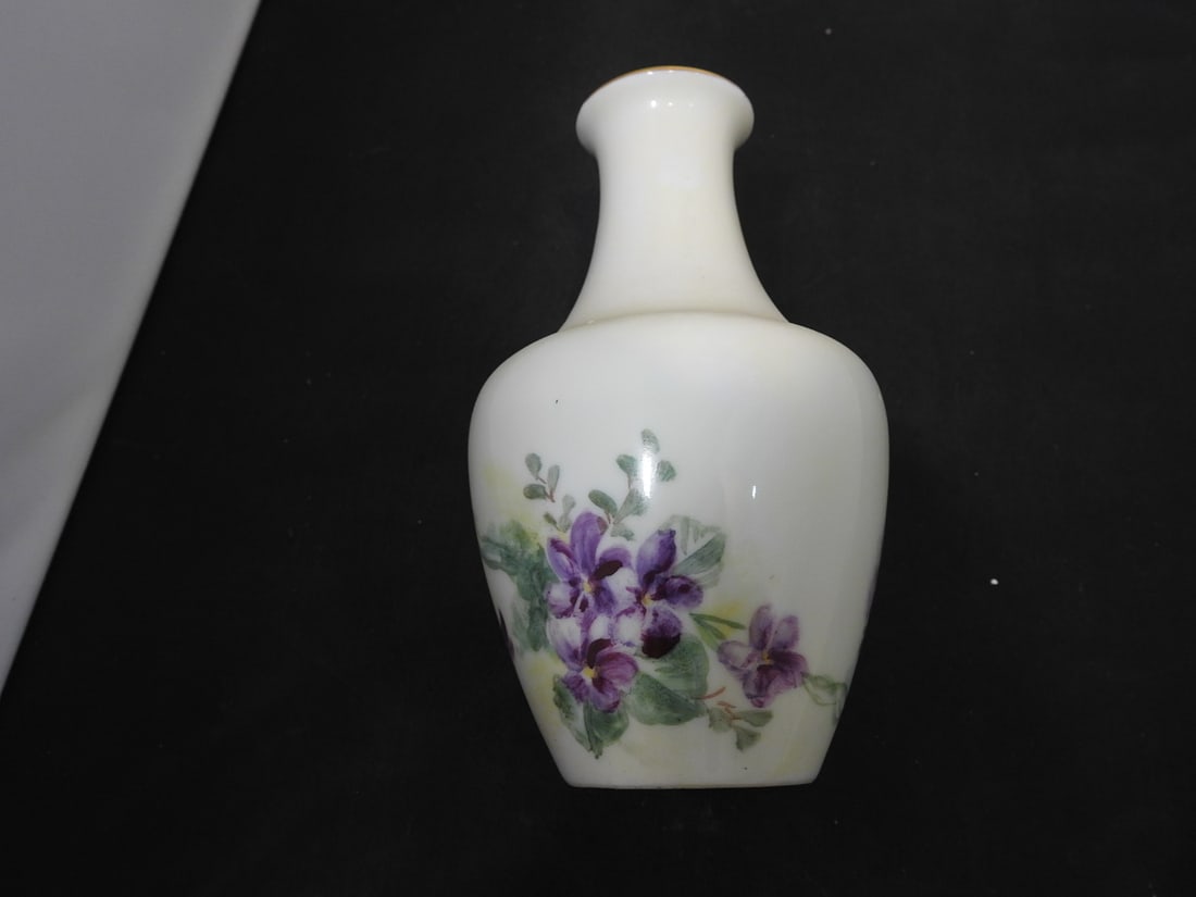 Collection of Antique and Vintage Hand-Painted Porcelain Items - 9