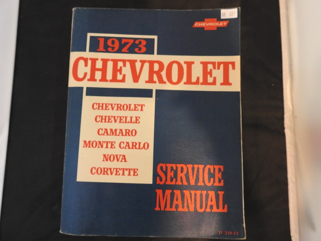 Vintage 1973 Chevrolet Service Manual: Vintage 1973 Chevrolet service manual covering Chevrolet, Chevelle, Camaro, Monte Carlo, Nova, and Corvette, measured as packed. Approx. 2 x 11 x 8.75 in.