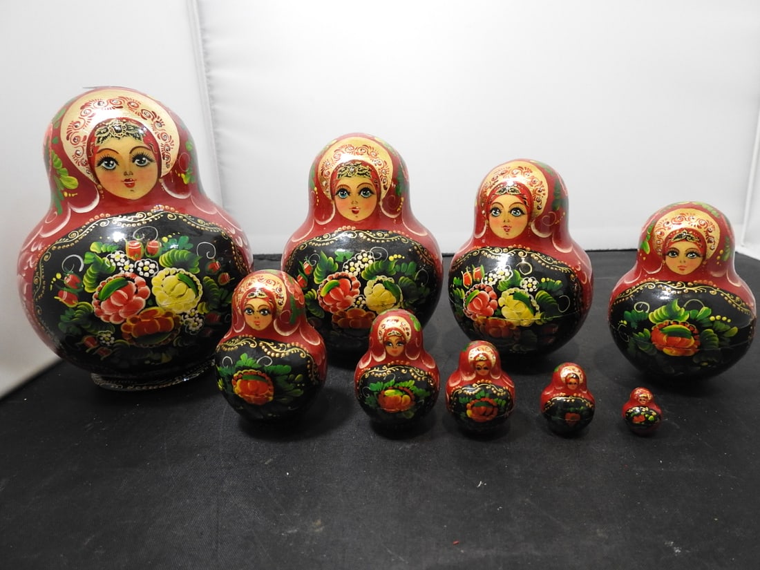 Vintage Hand-Painted Russian Nesting Dolls - 3