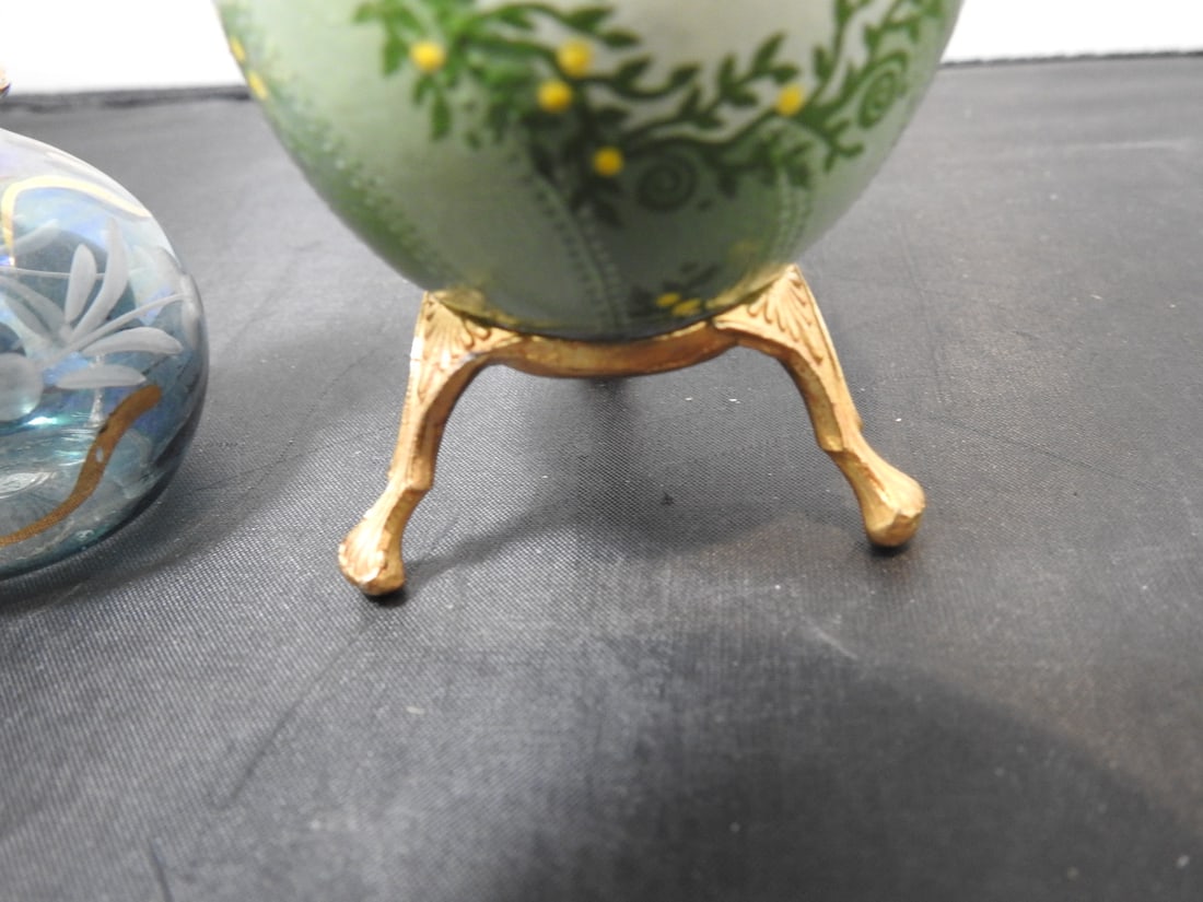 Egyptian Glass Perfume Bottle and Vintage Vanity Lot - 4
