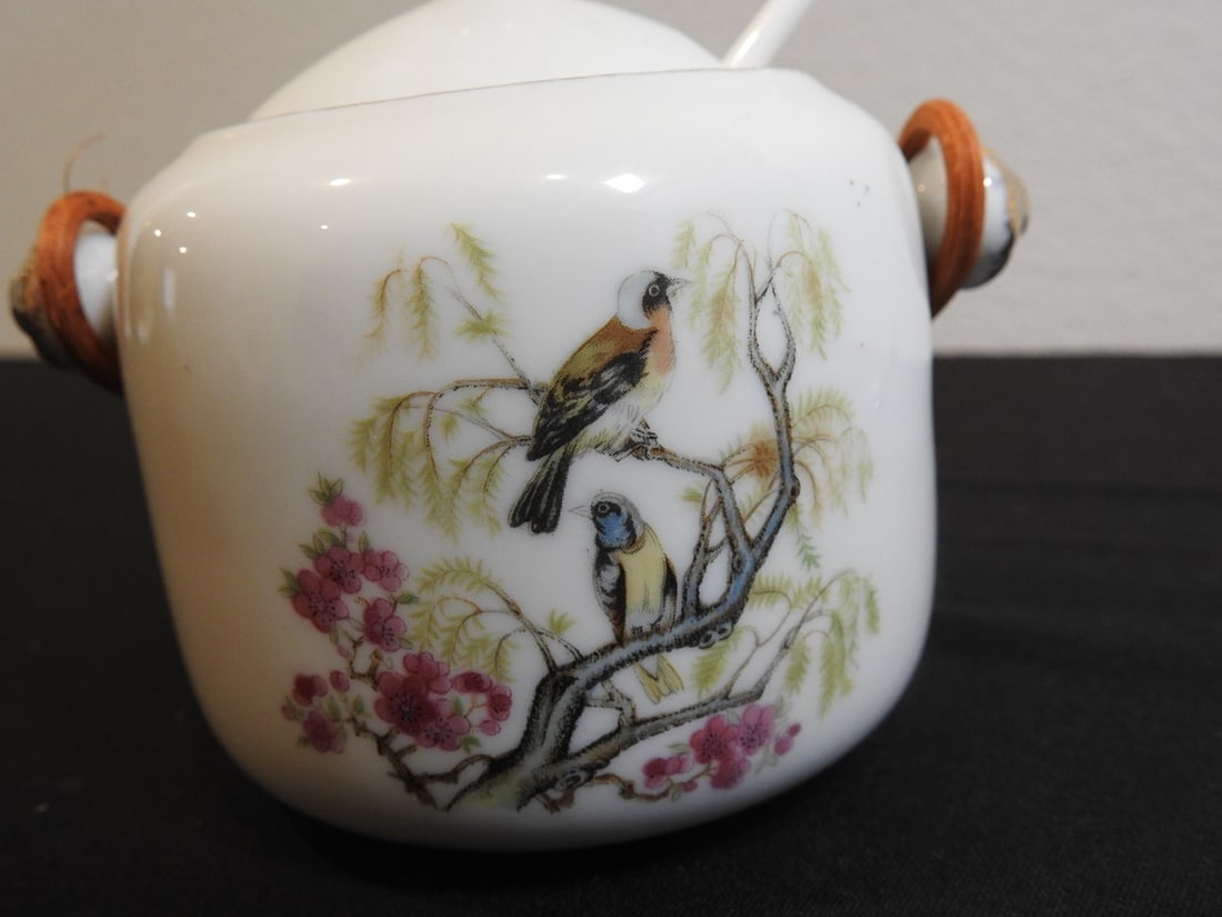 Vintage Asian Decorative Items Lot - 18