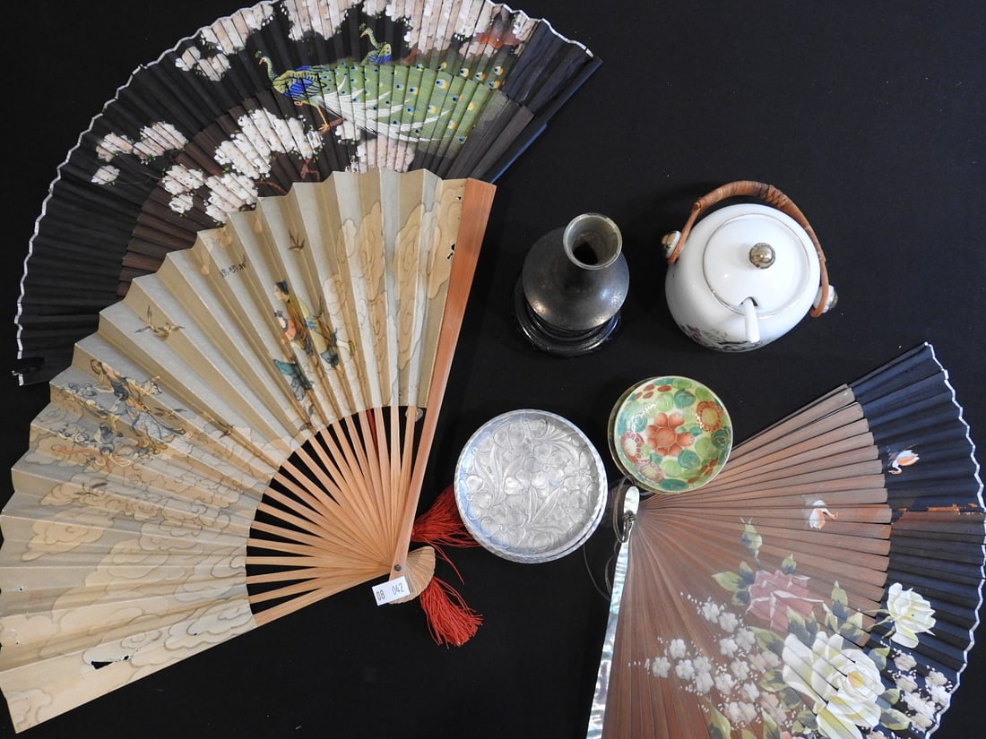 Vintage Asian Decorative Items Lot (1 of 20)
