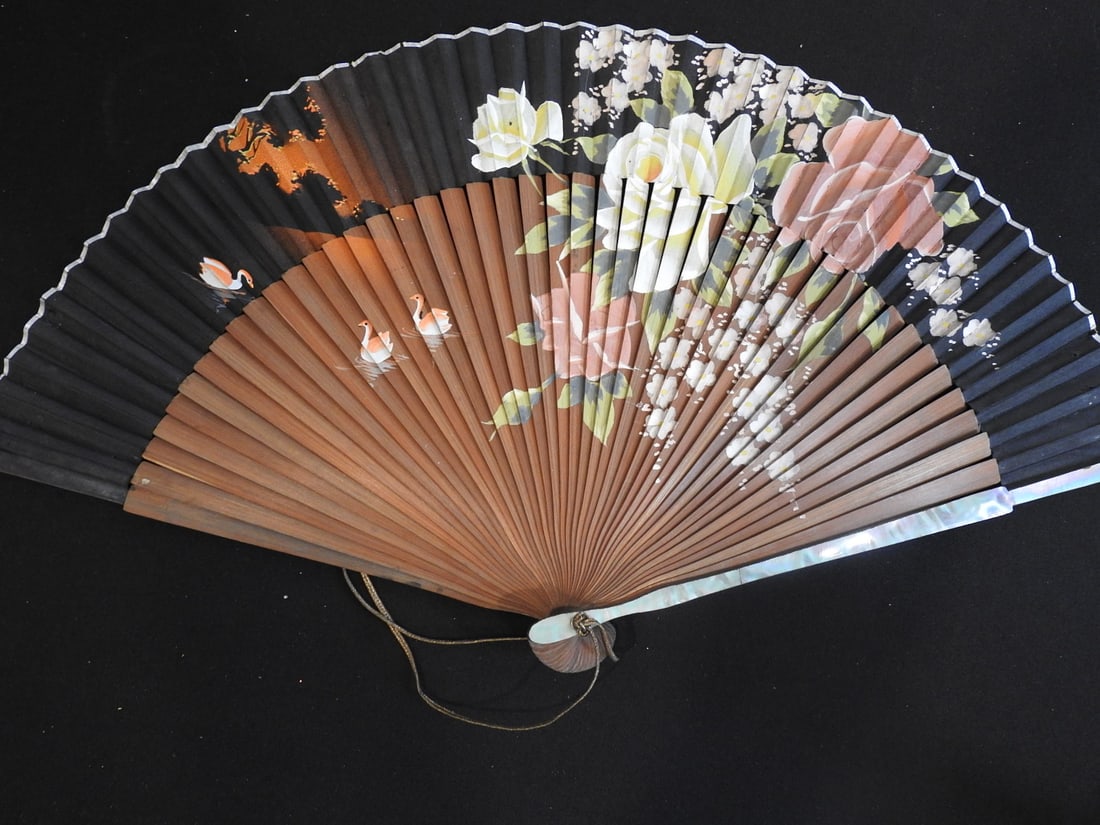 Vintage Asian Decorative Items Lot - 7