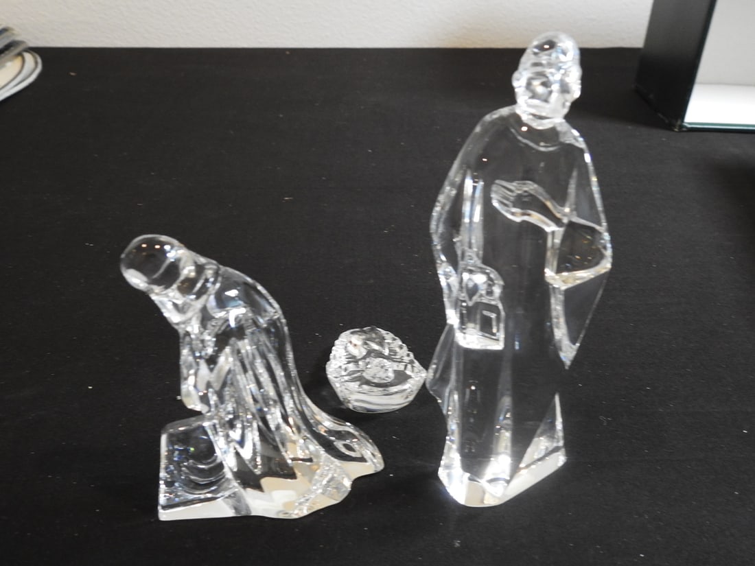 Vintage Mikasa Lead Crystal Three-Piece Nativity Set - 3