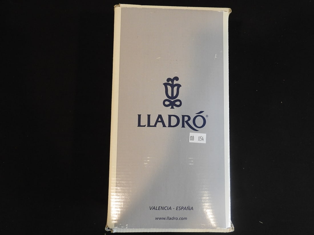 Lladro Clown Figurine - 7