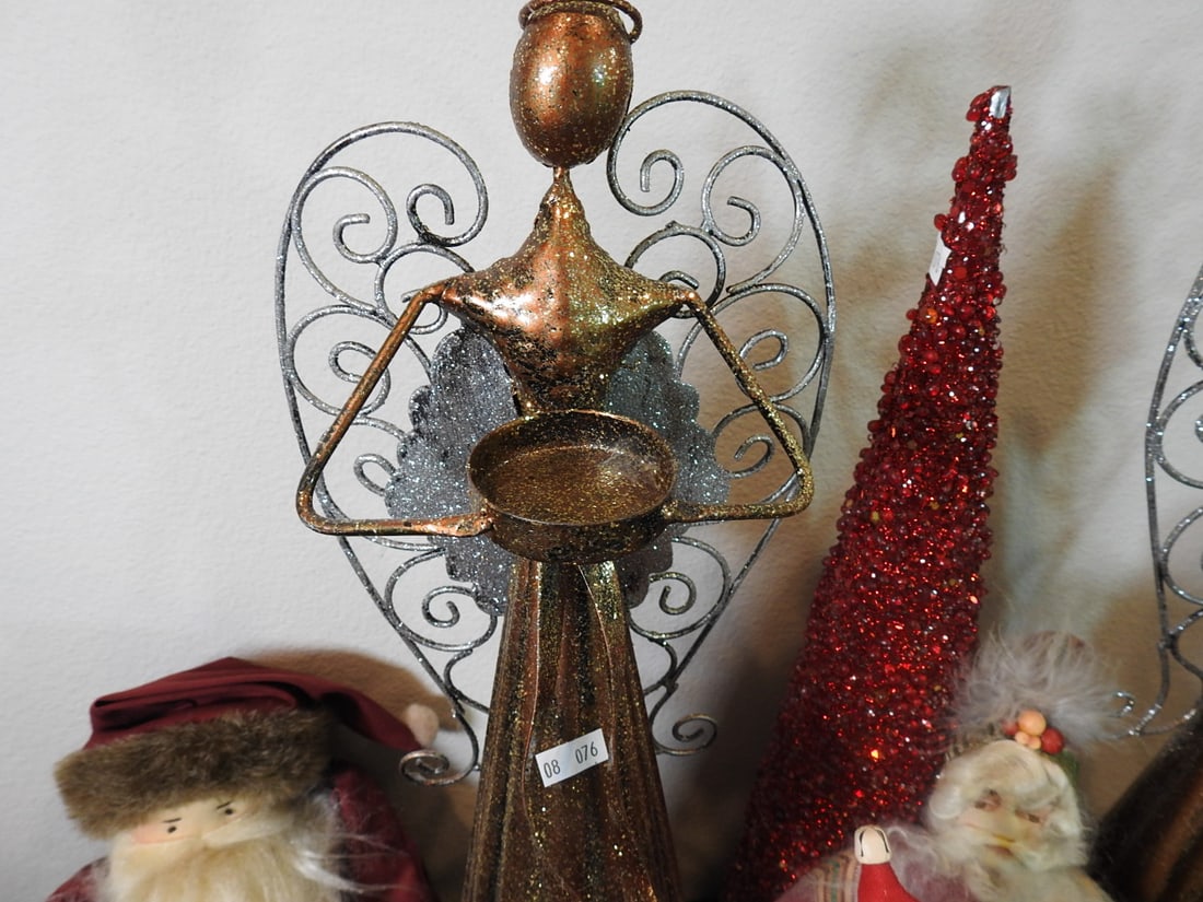 Quality Christmas Decor Lot - 2