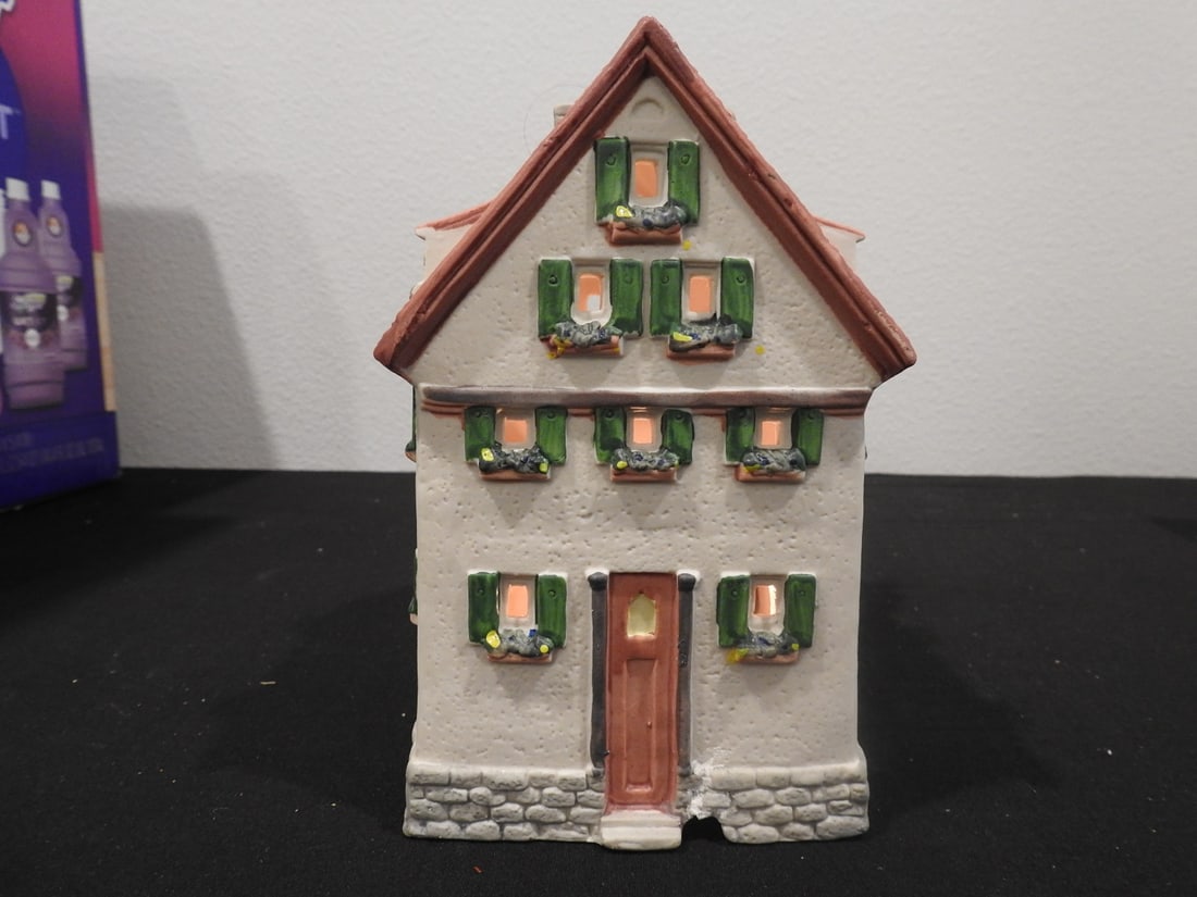 Two Vintage Hand-Painted Porcelain Village Buildings - 5