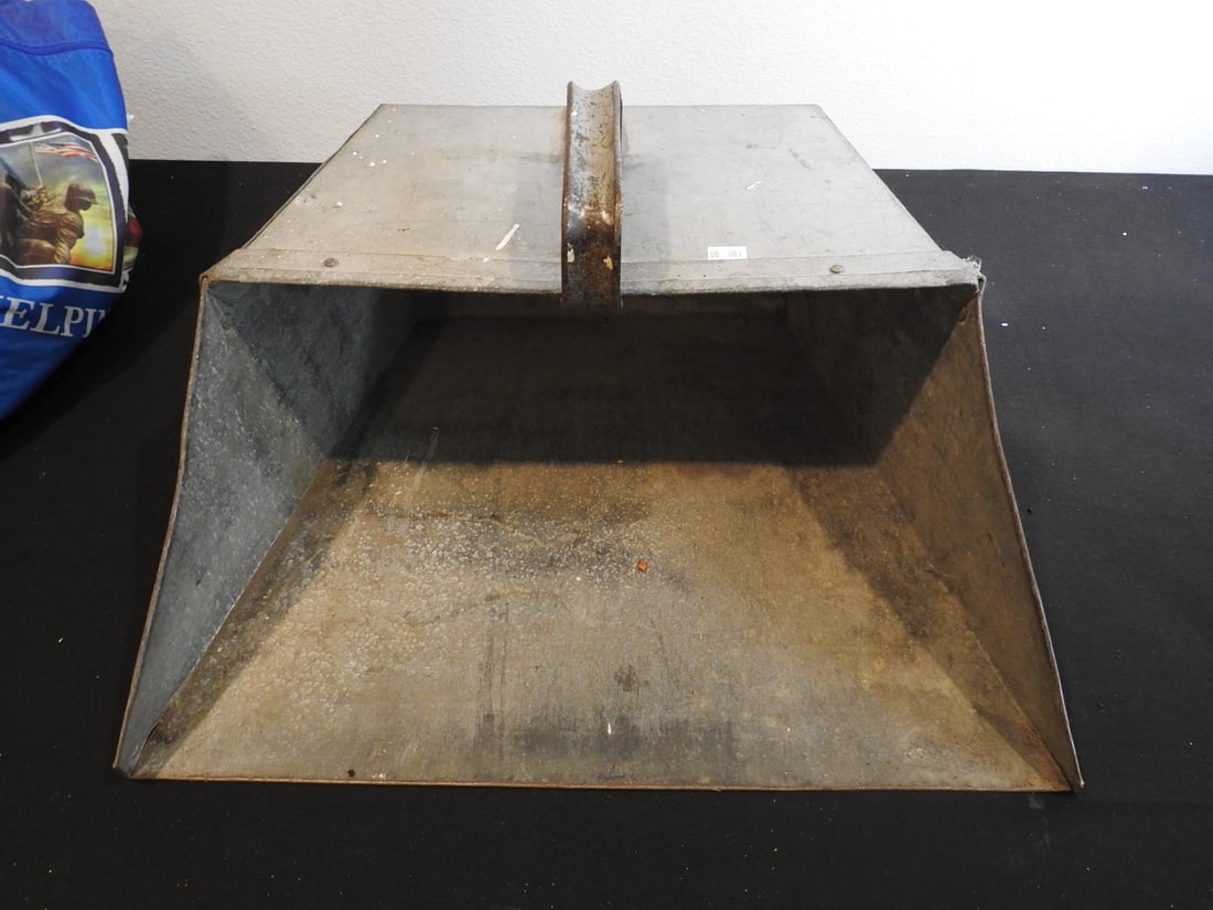 French Tin Grape Harvesting Hod: French tin grape harvesting hod, measured as packed. Approx. 17 x 19 x 9 in.