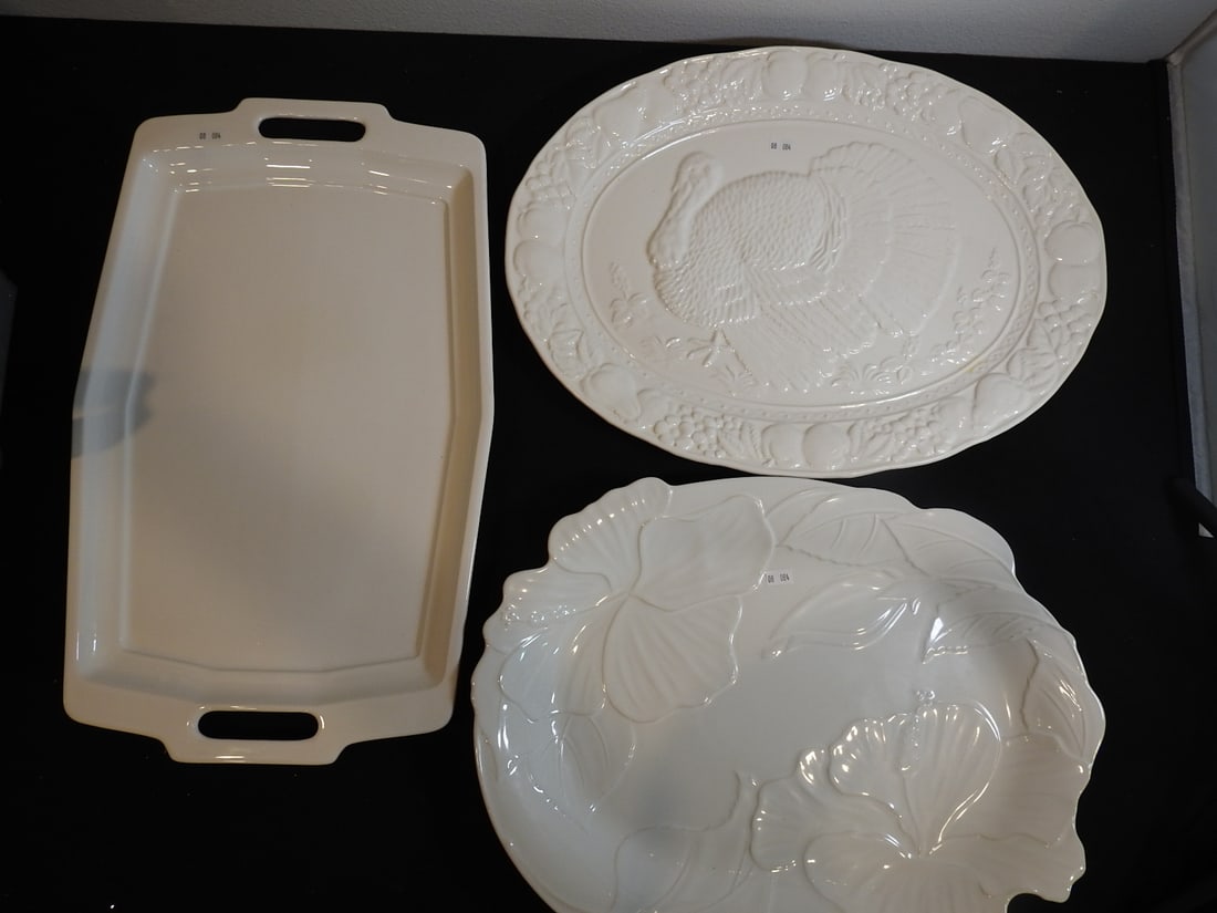 Three French White Ceramic Platters by Studio Nova Portugal (1 of 6)