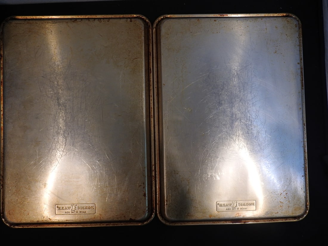 Two Nordic Ware Aluminum Baking Sheets - 3