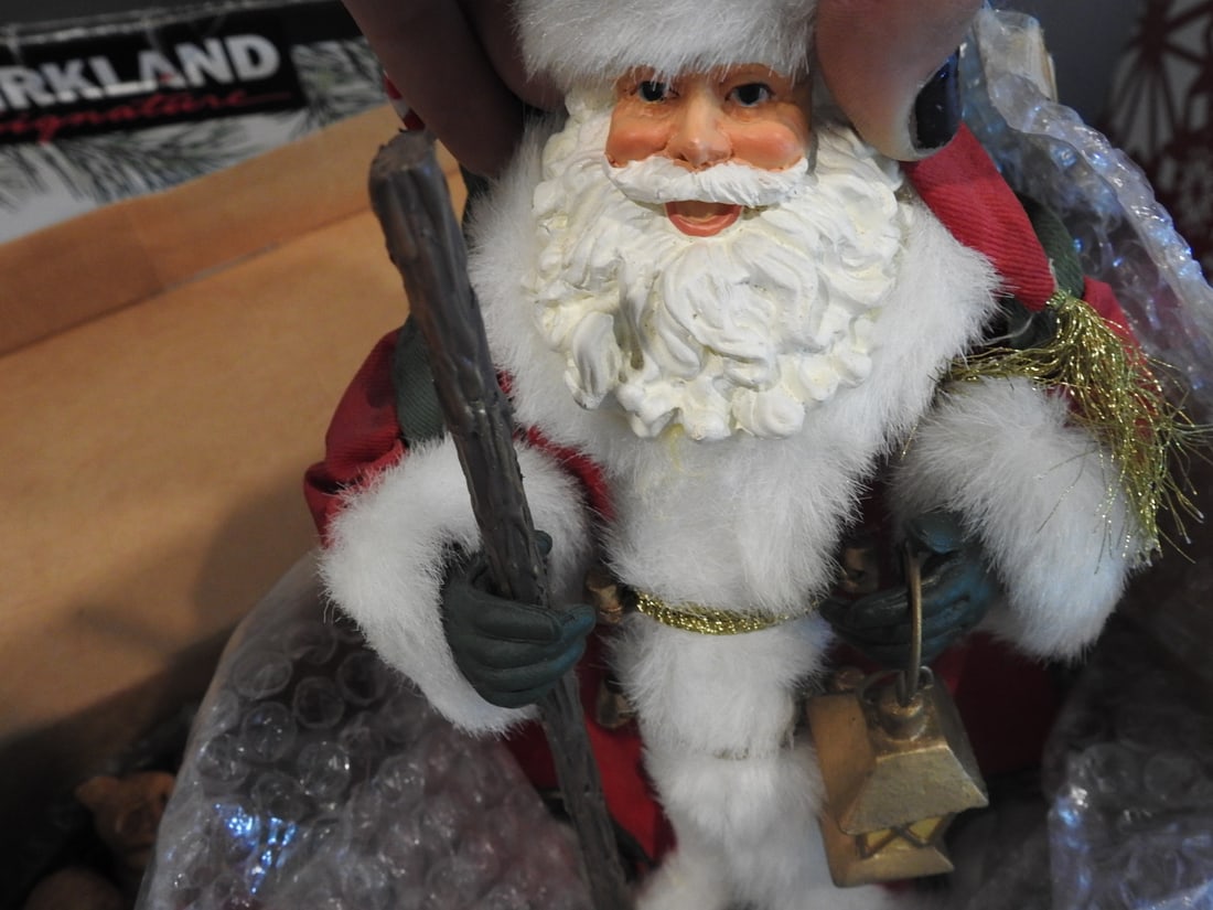 Kirkland and Kurt Adler Santa Figure Collection - 5