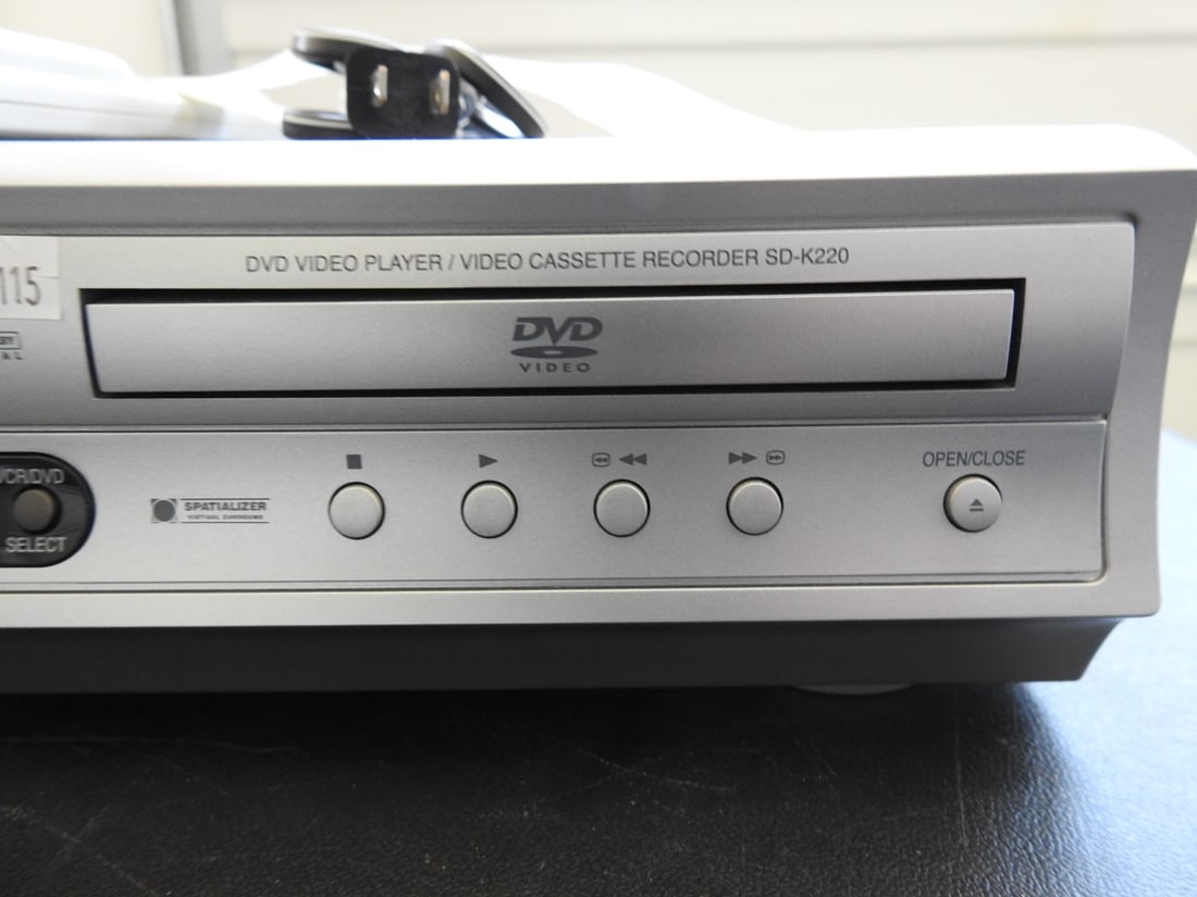 Toshiba SD-K220U DVD/VCR Deck - 3