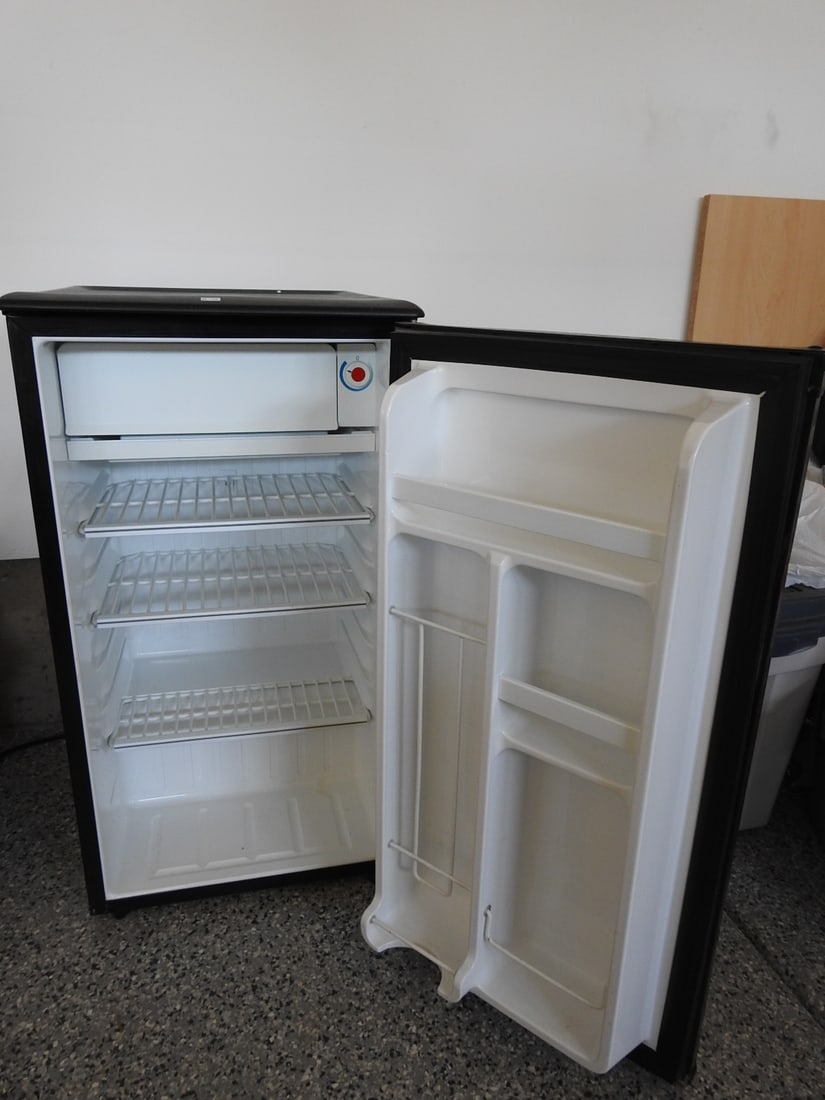 Danby Small Refrigerator - 2