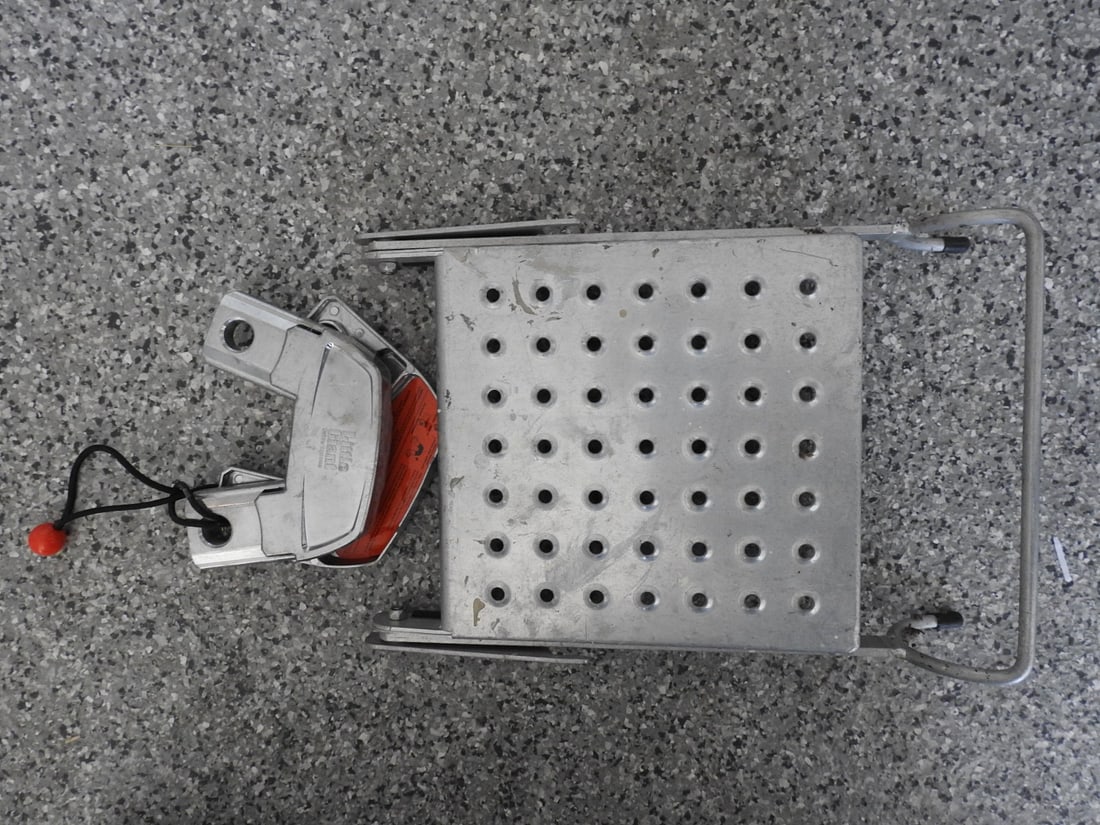 Adjustable Collapsible Ladder - 6