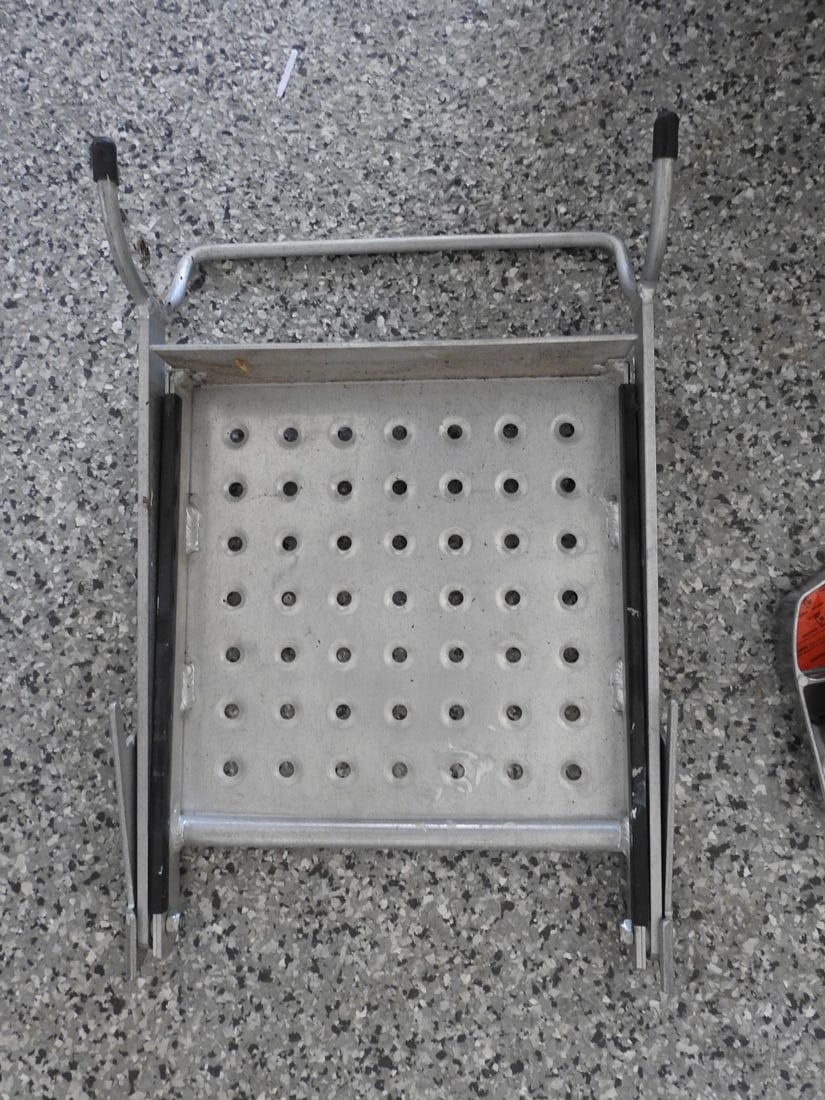 Adjustable Collapsible Ladder - 8