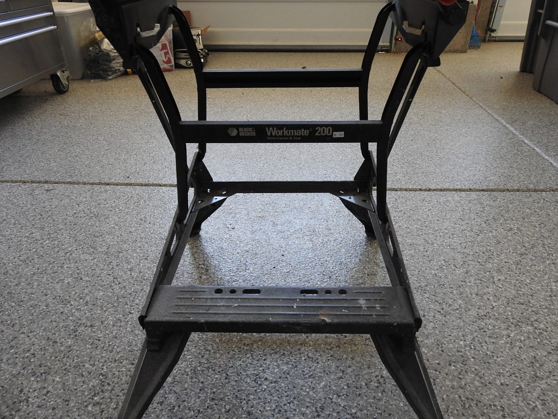 Adjustable Workbench - 2