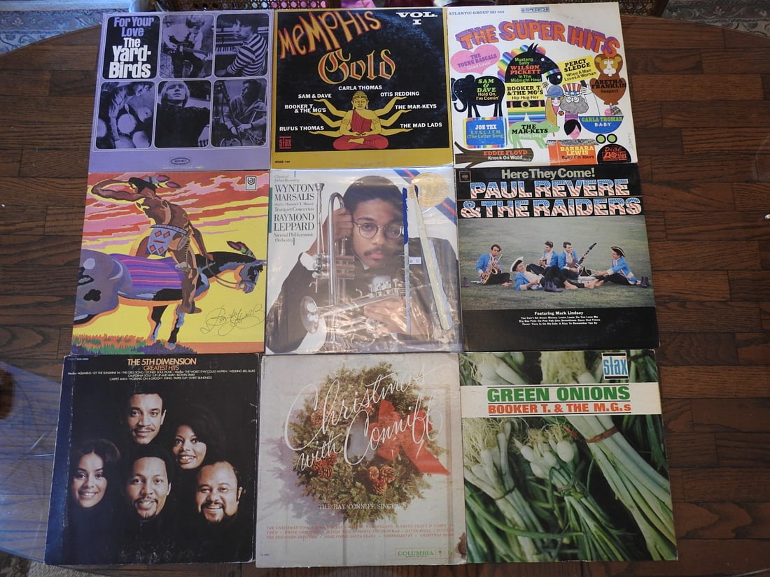 Lot of Nine Assorted Vinyl Records (1 of 1)