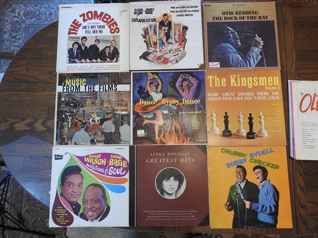 Lot of Nine Assorted Vinyl Records (1 of 1)