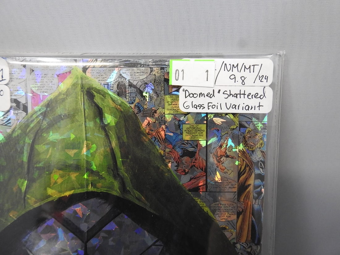 2024 MegaCon Orlando Collage Compendium #1 Shattered Glass Foil Variant - Signed Kyle Willis - 3