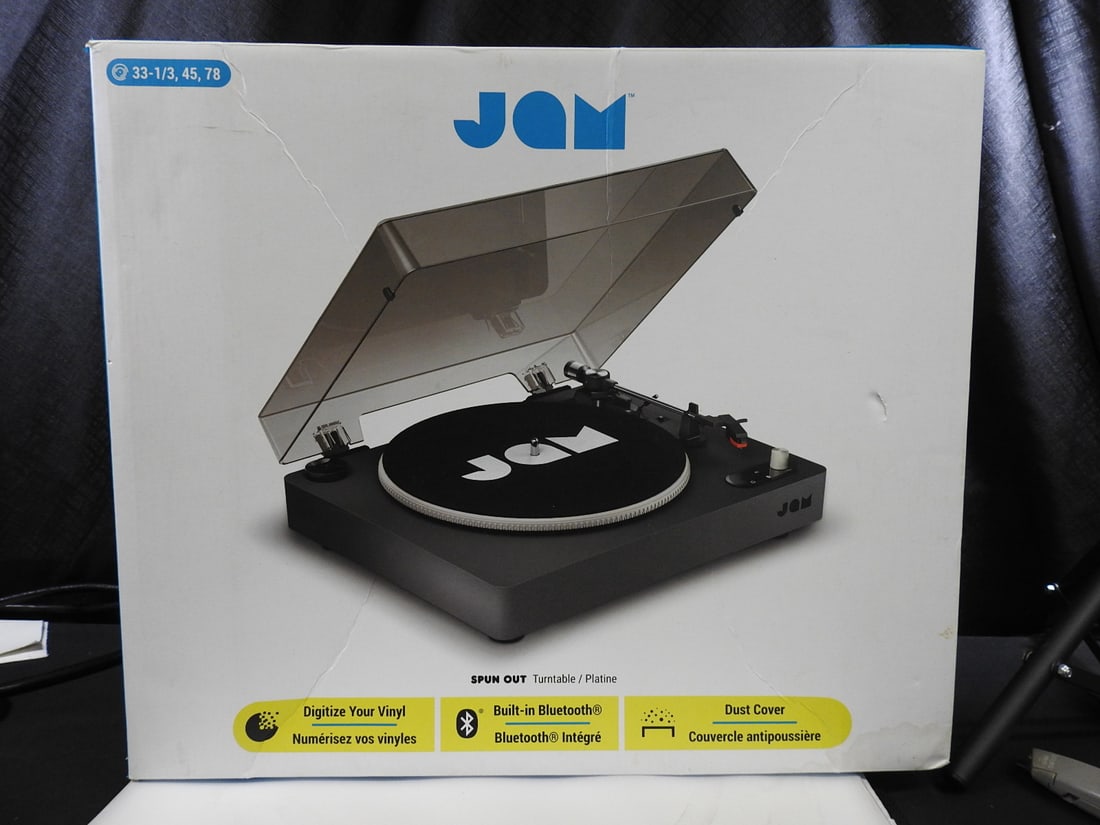 JAM Audio Spun Out Bluetooth Turntable with Dust Cover - Boxed (1 of 7)