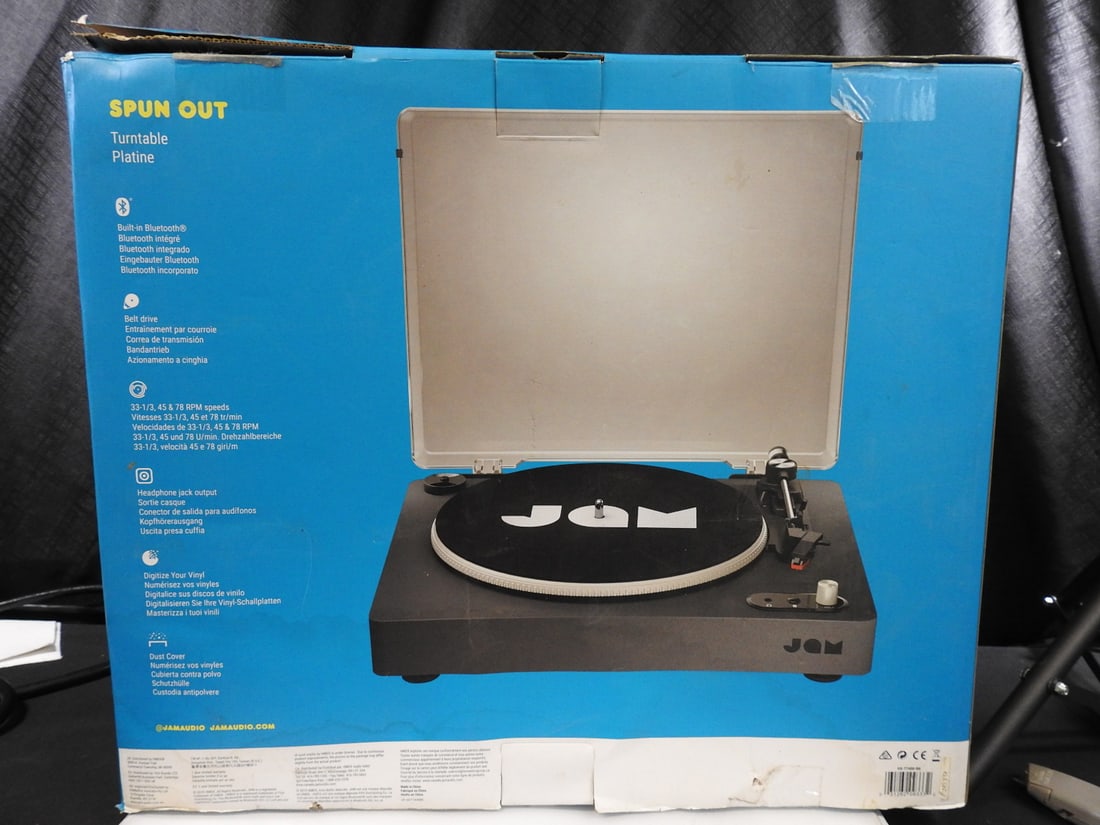 JAM Audio Spun Out Bluetooth Turntable with Dust Cover - Boxed - 2