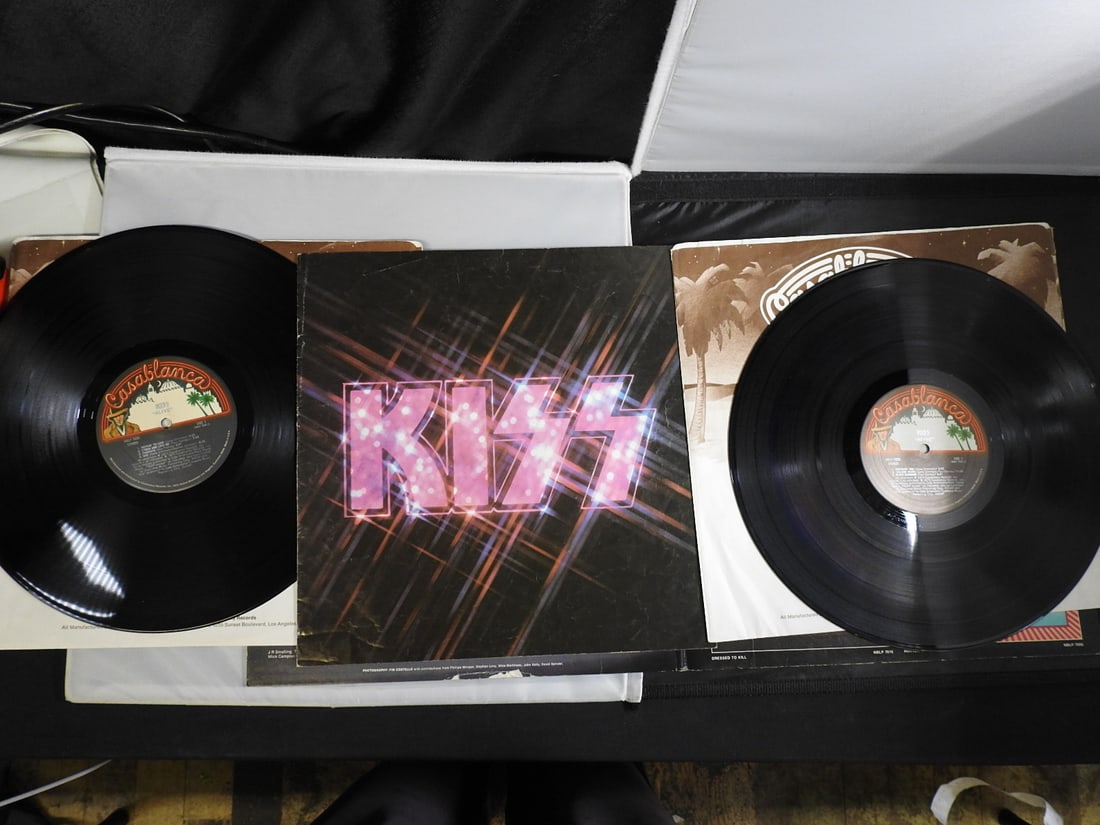 KISS Alive! Double Vinyl LP with Booklet - 4