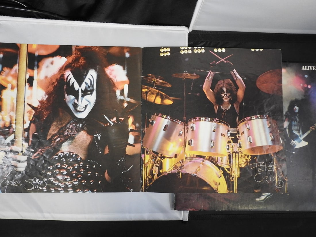 KISS Alive! Double Vinyl LP with Booklet - 6
