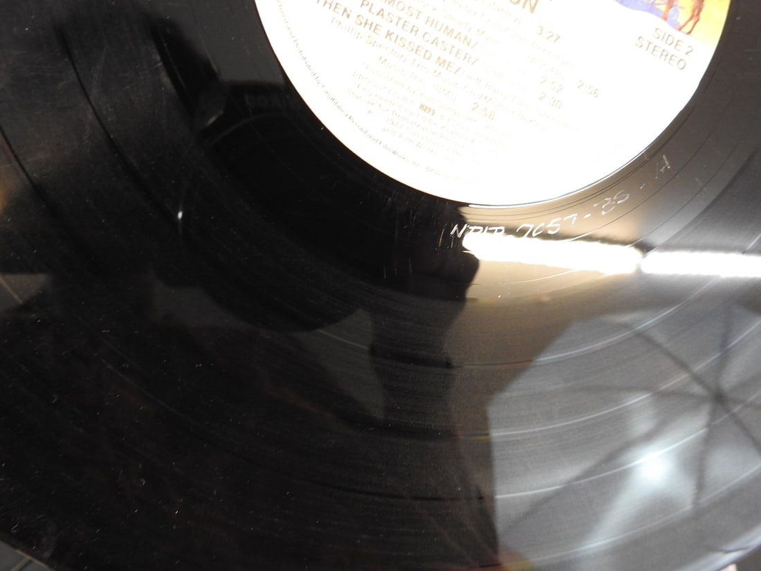 KISS Love Gun Vinyl LP - 4